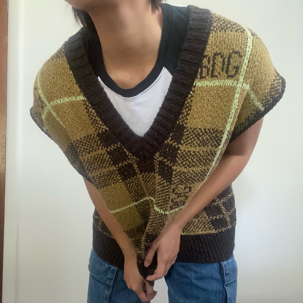 Oversized Urban Outfitters Plaid Sweater Vest📚